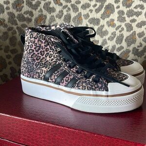 adidas Originals Women's Nizza Platform Mid Sneaker Leopard print